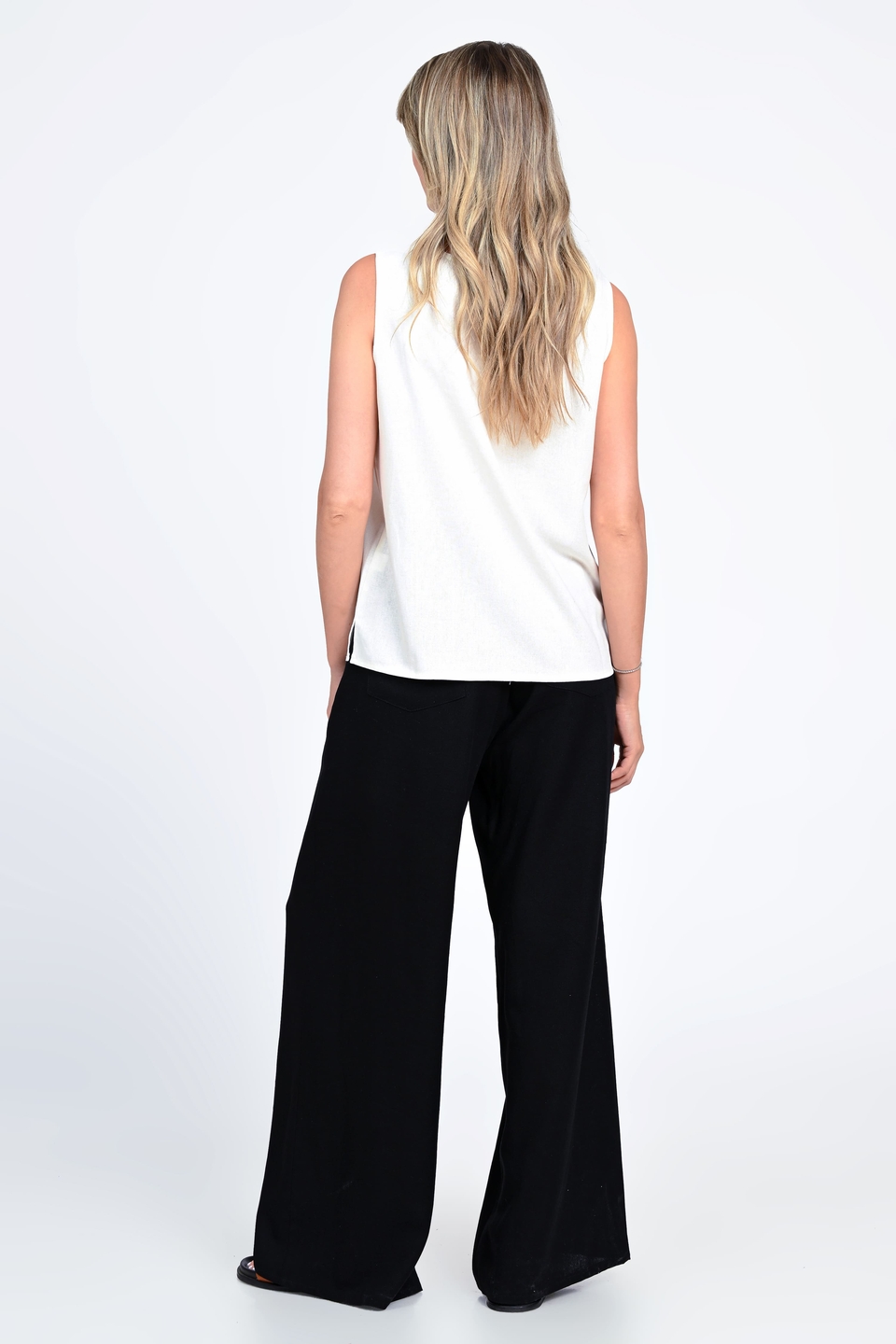 Bluza Dama, Eranthe, Garden Flowers V339, cu Pictura Realizata Manual